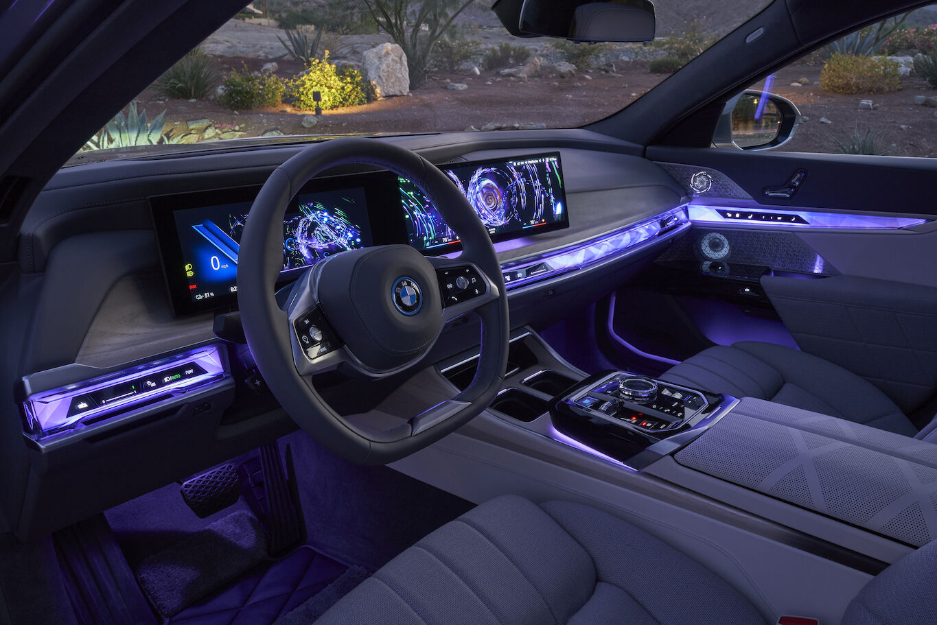 BMW_i7_xDrive_Oxid_Grey_100.jpg